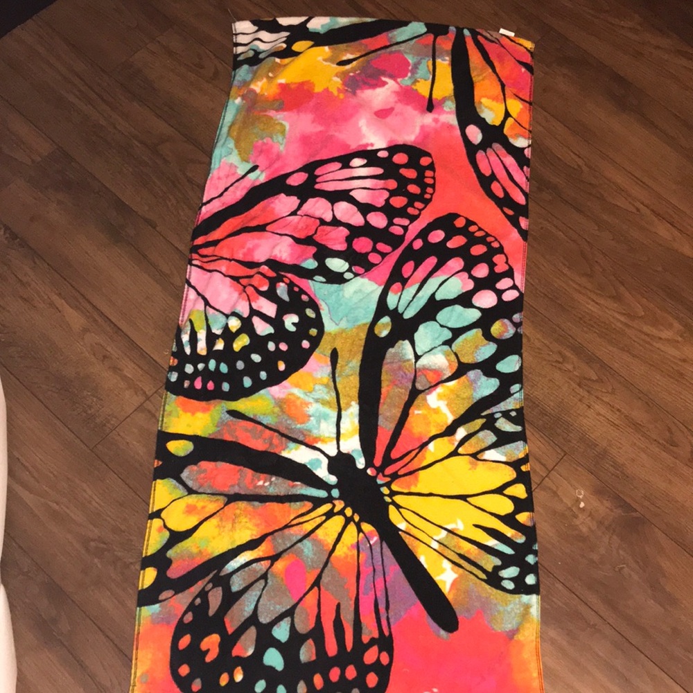 BRAND NEW WATER COLOR BUTTERFLY BEACH TOWEL